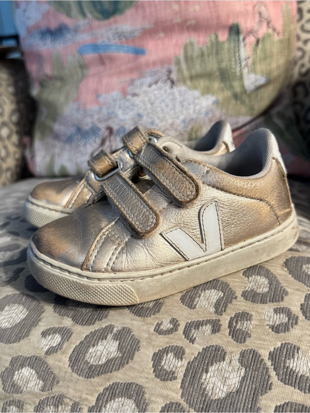 Veja Toddler Girl Metallic Gold Velcro Sneakers